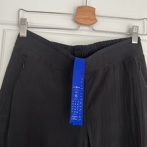 KIT & ACE Silk Joggers